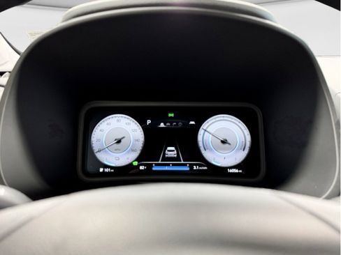 Used 2023 Hyundai Kona Limited w/ Cargo Package FWD image 10