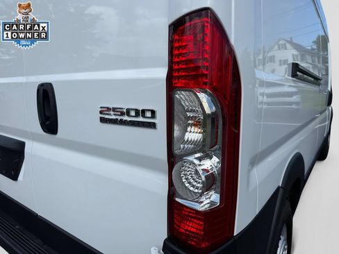 Used 2026 RAM ProMaster 2500 w/ Convenience Group FWD image 16