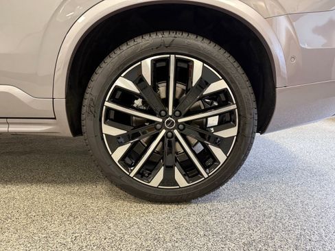 Used 2026 Volvo XC90 B6 Ultra w/ Protection Package Premier image 14