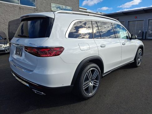 New 2026 Mercedes-Benz GLS 450 4MATIC image 6