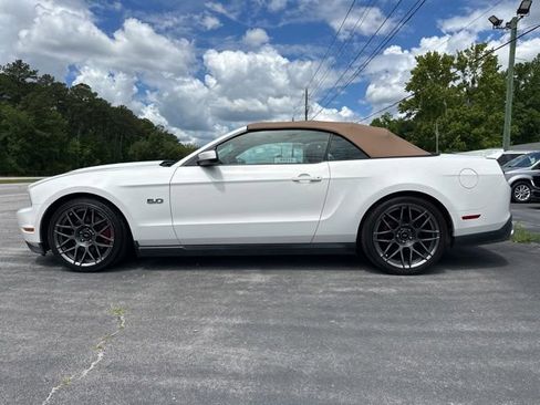 Used 2012 Ford Mustang GT RWD image 4