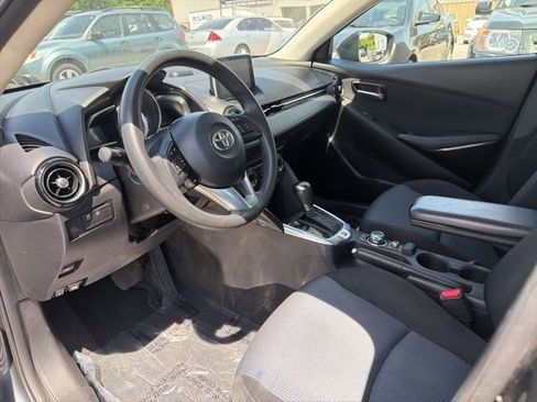 Used 2017 Toyota Yaris iA FWD image 8