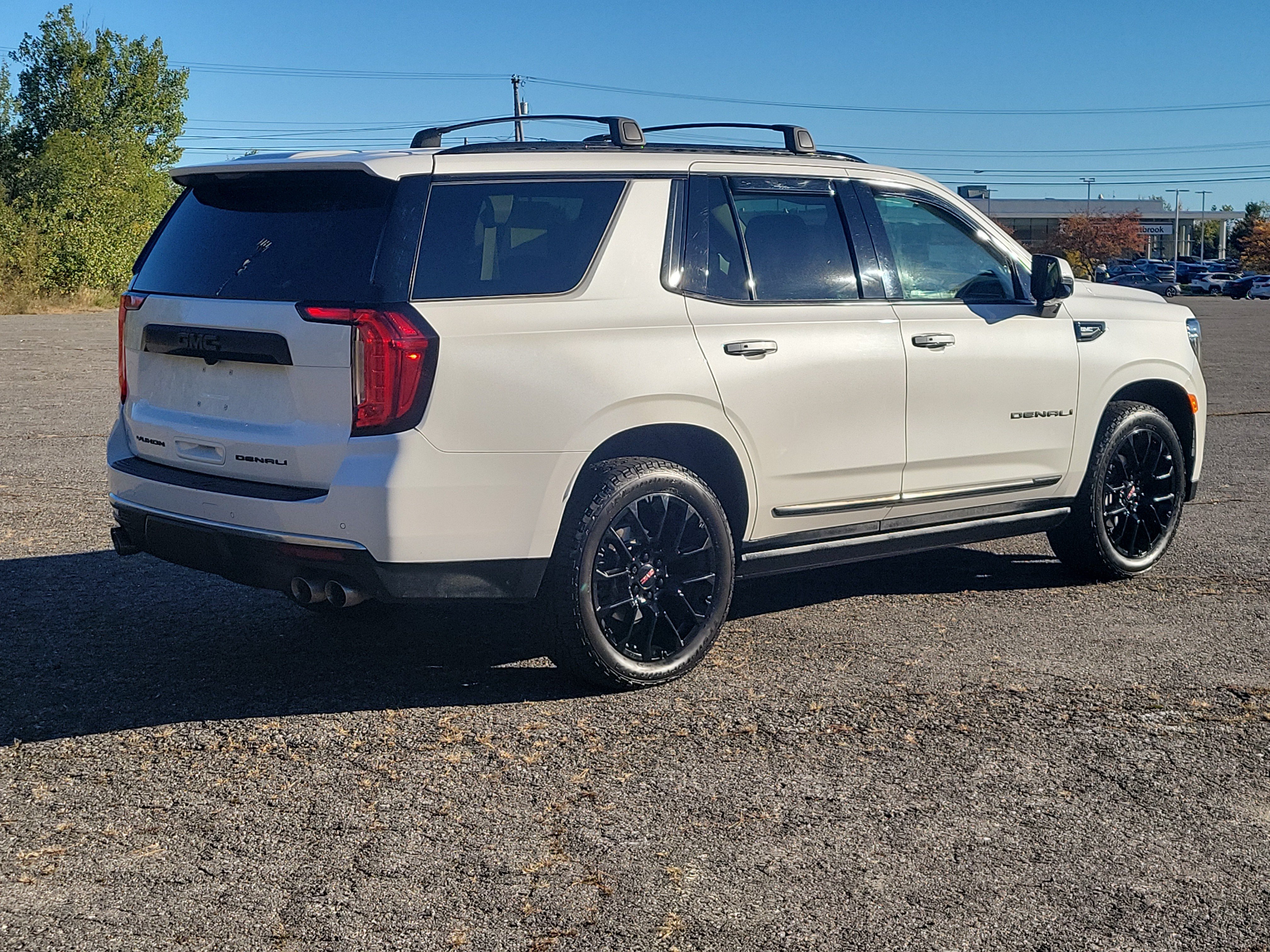 Used 2022 GMC Yukon Denali AWD/4WD image 5