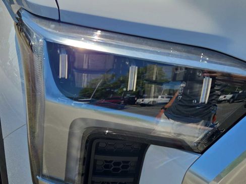 New 2026 Toyota Tundra Limited AWD/4WD image 14