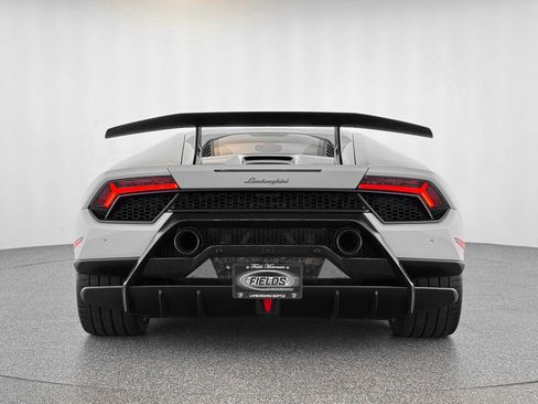Used 2018 Lamborghini Huracan Performante AWD/4WD image 5