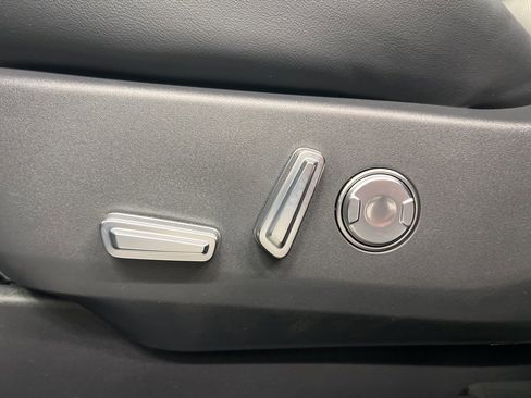 New 2026 Lincoln Nautilus Premier w/ Equipment Group 102A image 28