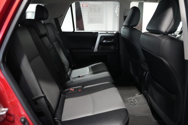 Used 2024 Toyota 4Runner SR5 Premium w/ Moonroof Package AWD/4WD image 17