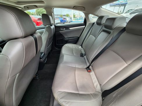 Used 2017 Honda Civic Touring image 13