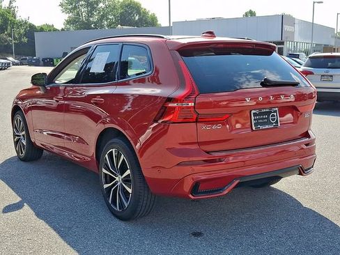 Certified 2024 Volvo XC60 B5 Plus w/ Protection Package Premier AWD/4WD image 4