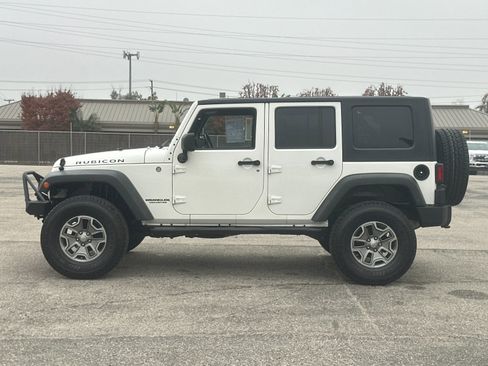 Used 2009 Jeep Wrangler Unlimited Rubicon w/ Dual Top Group image 7