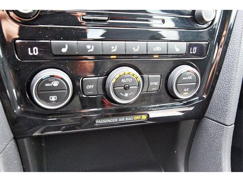 Used 2022 Volkswagen Passat 2.0T R-Line image 26