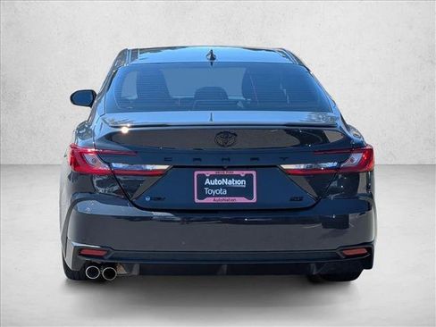 Used 2025 Toyota Camry SE FWD image 6
