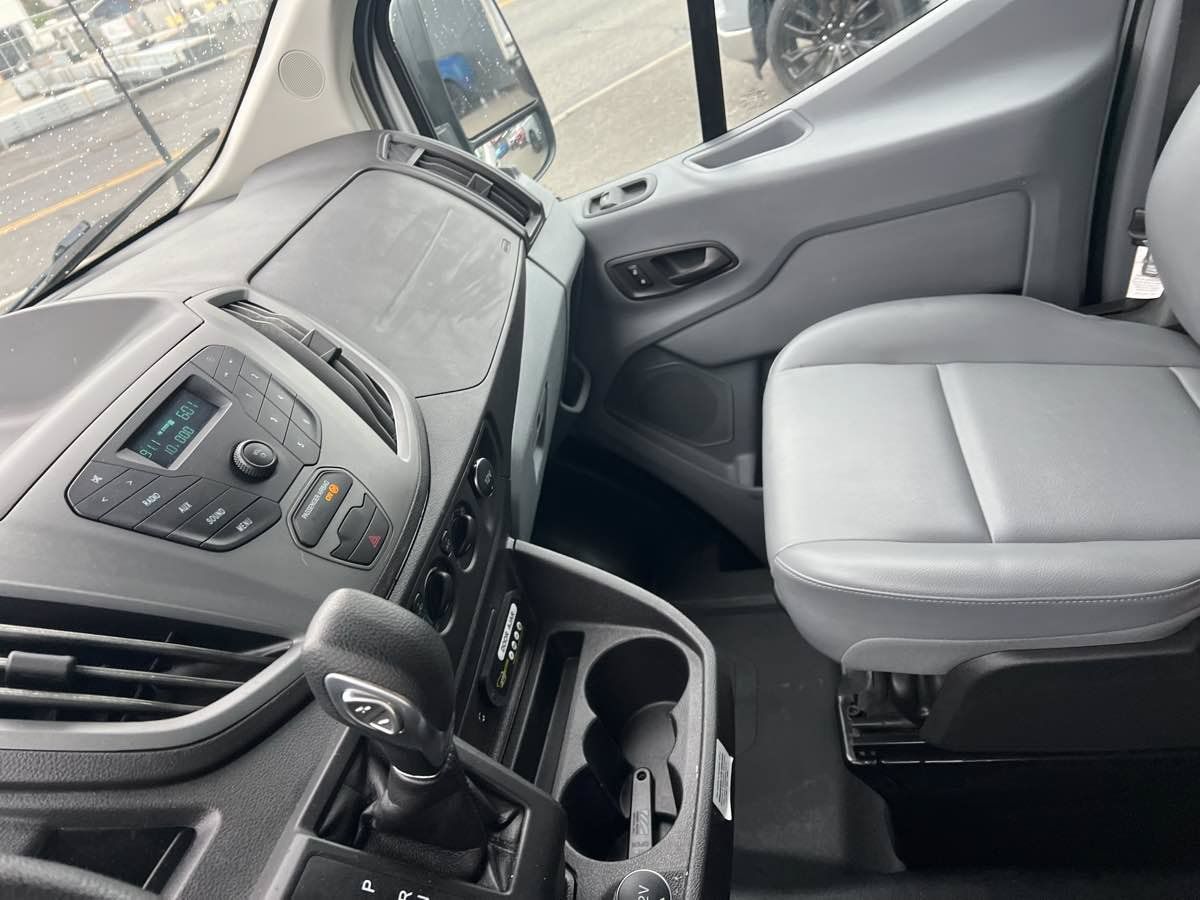 Used 2019 Ford Transit 250 148 High Roof Extended RWD image 11