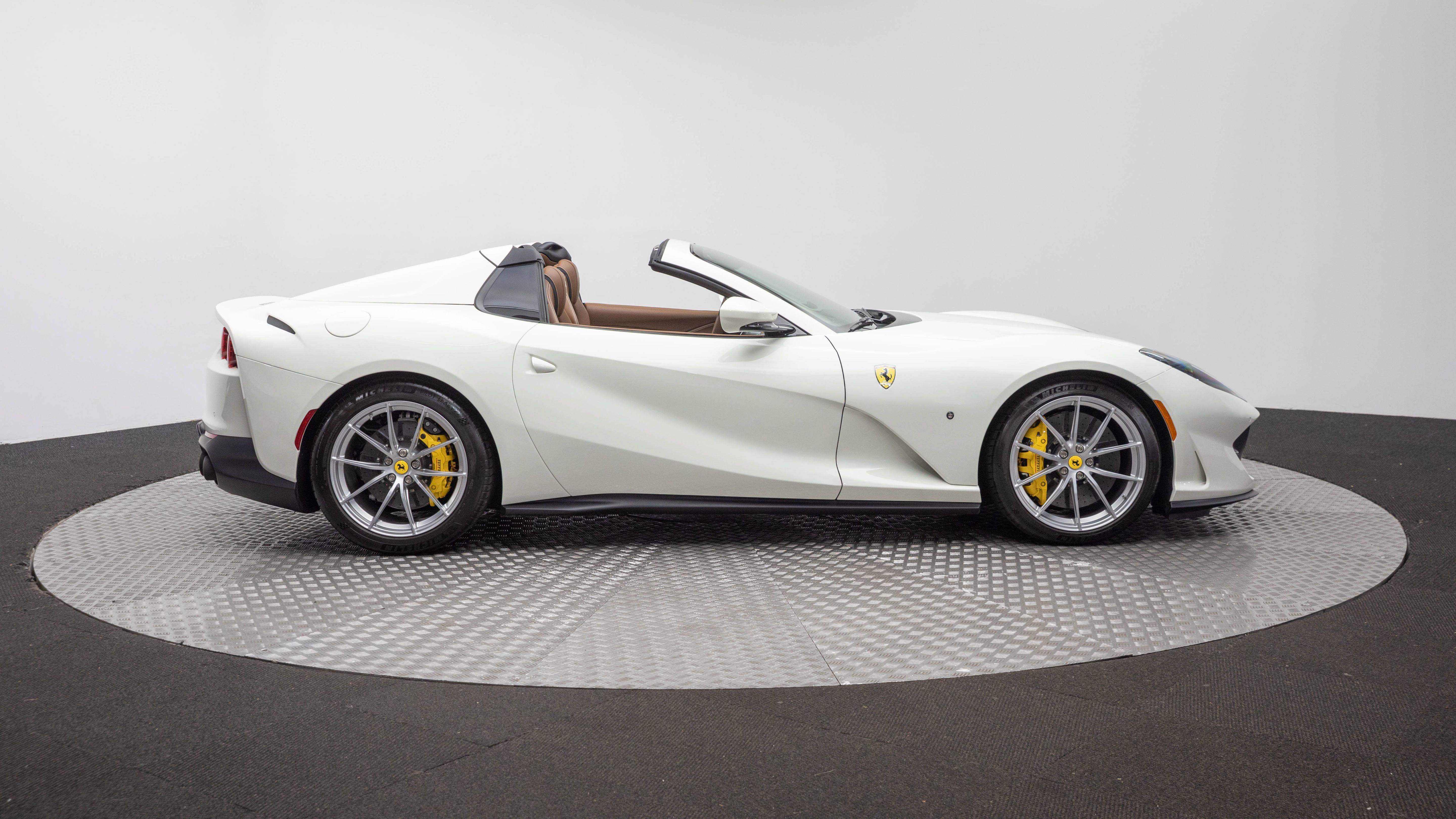 Certified 2023 Ferrari 812 GTS RWD image 9