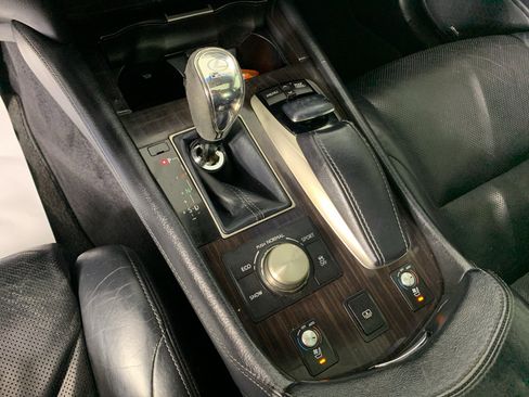 Used 2014 Lexus LS 460 w/ Comfort Package RWD image 24