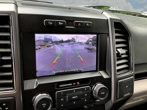 Used 2020 Ford F150 XLT w/ Equipment Group 302A Luxury AWD/4WD image 17