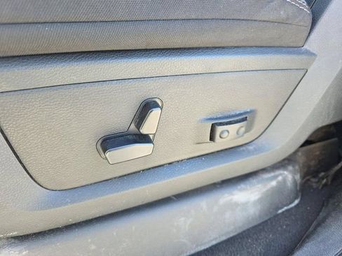 Used 2024 RAM 3500 Big Horn AWD/4WD image 24