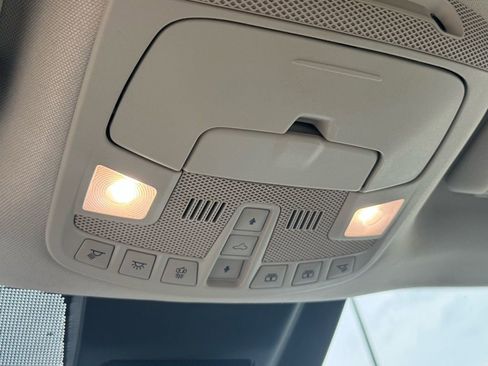 Used 2018 Ford Expedition Platinum image 37