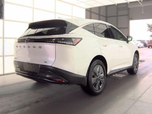 Used 2025 Nissan Murano SL w/ Cargo Package AWD/4WD image 2