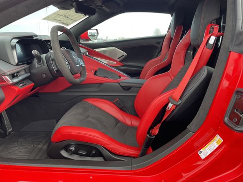 Certified 2024 Chevrolet Corvette Stingray Premium Cpe w/ 3LT image 17