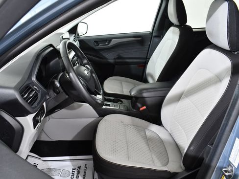 Used 2023 Ford Escape Active AWD/4WD image 6