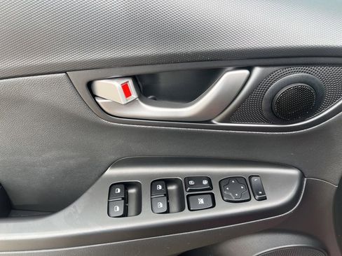 Used 2019 Hyundai Kona Limited FWD image 20