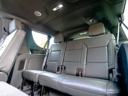 Certified 2024 Chevrolet Suburban LT AWD/4WD image 39