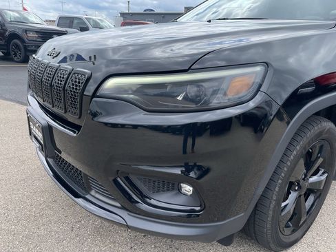 Used 2019 Jeep Cherokee Latitude Plus image 24