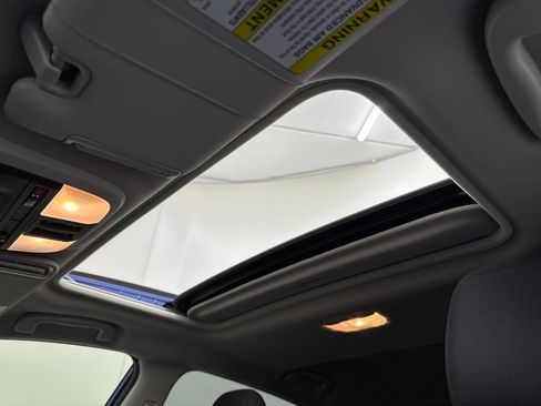 Used 2025 Subaru Crosstrek 2.0i Premium image 21