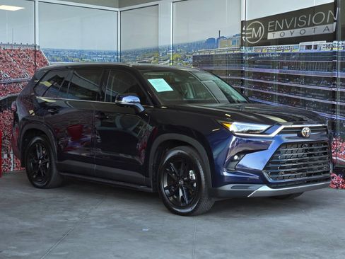Certified 2026 Toyota Grand Highlander FWD image 1
