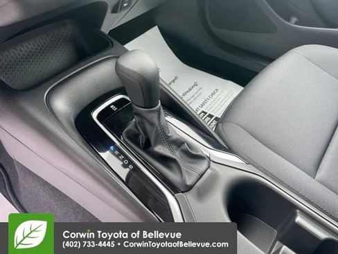 Used 2025 Toyota Corolla LE image 22
