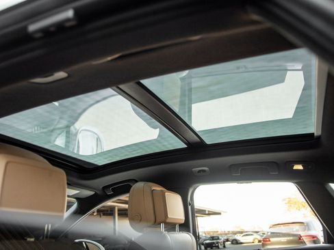 Certified 2023 Porsche Macan image 26