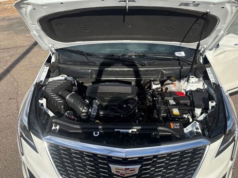 Used 2025 Cadillac XT5 Premium Luxury image 23