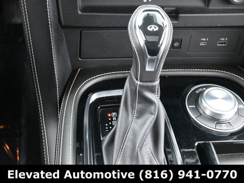 Used 2023 INFINITI QX80 Premium Select w/ All-Season Package image 27