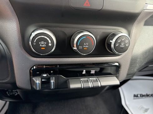 Used 2019 RAM 2500 Big Horn image 16