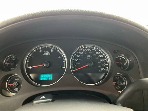 Used 2014 GMC Sierra 2500 SLT w/ SLT Convenience Package image 9