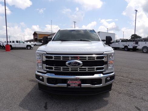 Used 2025 Ford F250 XLT w/ FX4 Off-Road Package AWD/4WD image 12