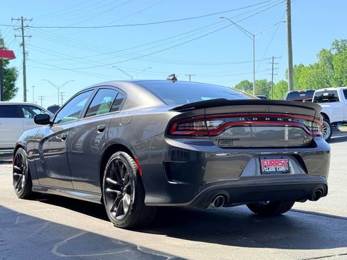 Used 2020 Dodge Charger Scat Pack RWD image 5