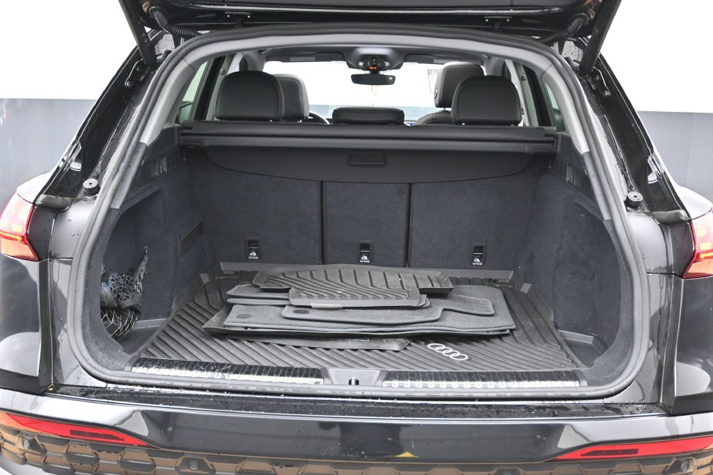 Used 2025 Audi Q5 Premium Plus w/ Premium Plus AWD/4WD image 35