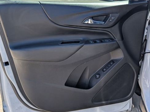 Used 2020 Chevrolet Equinox LT w/ Sport Edition image 10