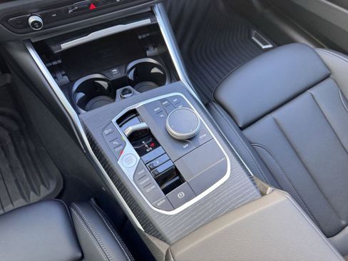 Used 2025 BMW 330i 330i w/ Convenience Package image 32