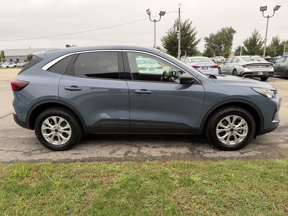 Used 2024 Ford Escape Active AWD/4WD image 6