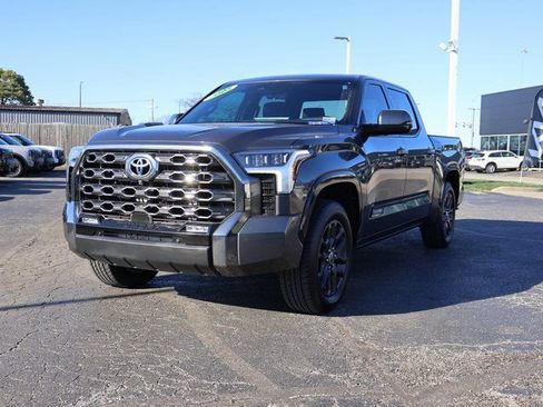 Used 2023 Toyota Tundra Platinum w/ Advanced Package AWD/4WD image 3