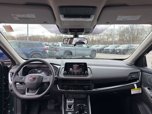 New 2026 Nissan Rogue SV AWD/4WD image 28