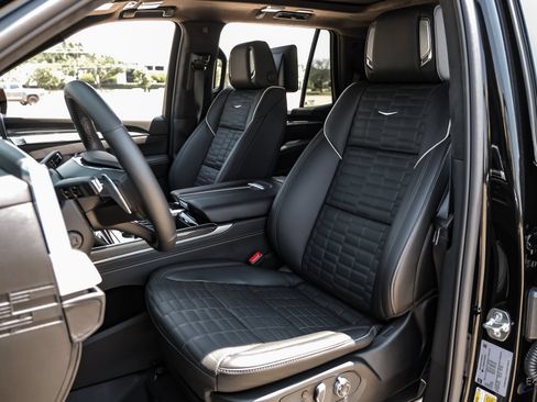 Used 2026 Cadillac Escalade V w/ LPO, Floor Liner Package AWD/4WD image 41