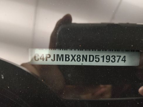 Used 2022 Jeep Cherokee Trailhawk w/ Sun, Sound & Nav Group image 33