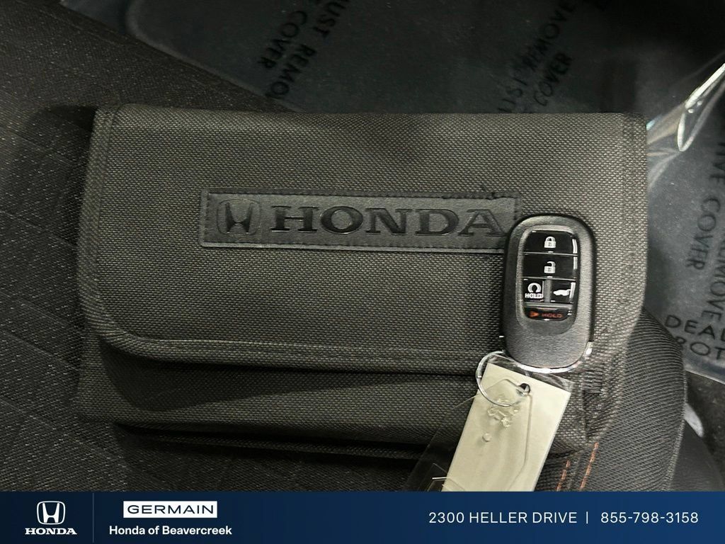Used 2025 Honda HR-V Sport image 30