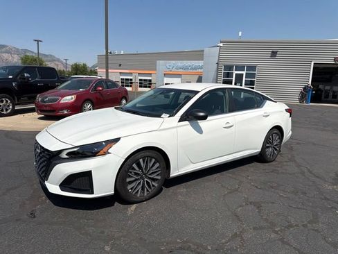 Used 2026 Nissan Altima 2.5 SV FWD image 16