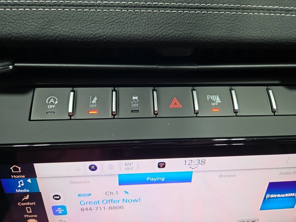 New 2027 Jeep Grand Cherokee Limited AWD/4WD image 23