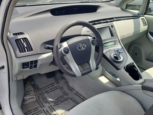 Used 2011 Toyota Prius Three w/ Navigation Pkg FWD image 19